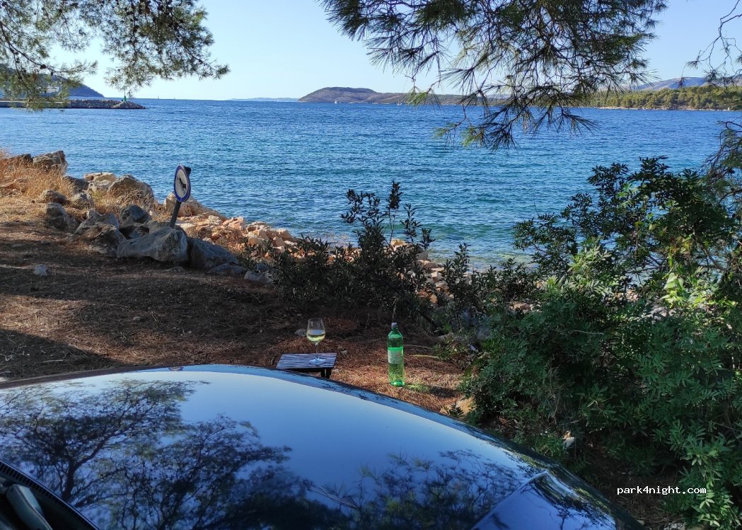(21460) Stari Grad - D116 — foto 3