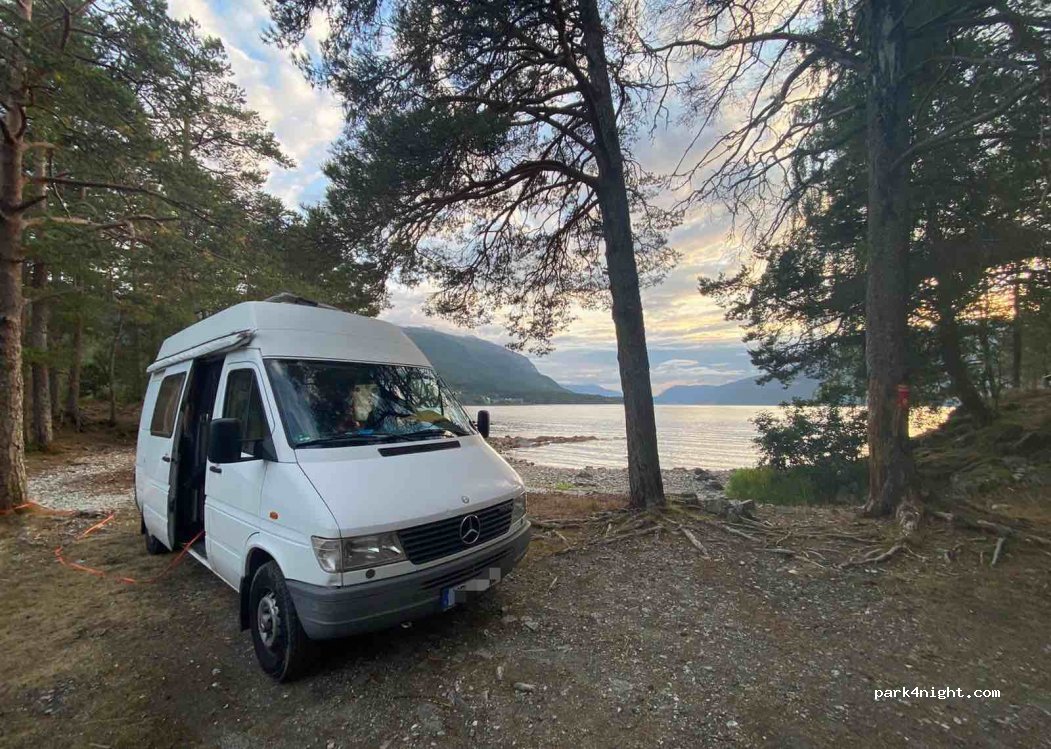 (6763) Hornindal - E39 — foto