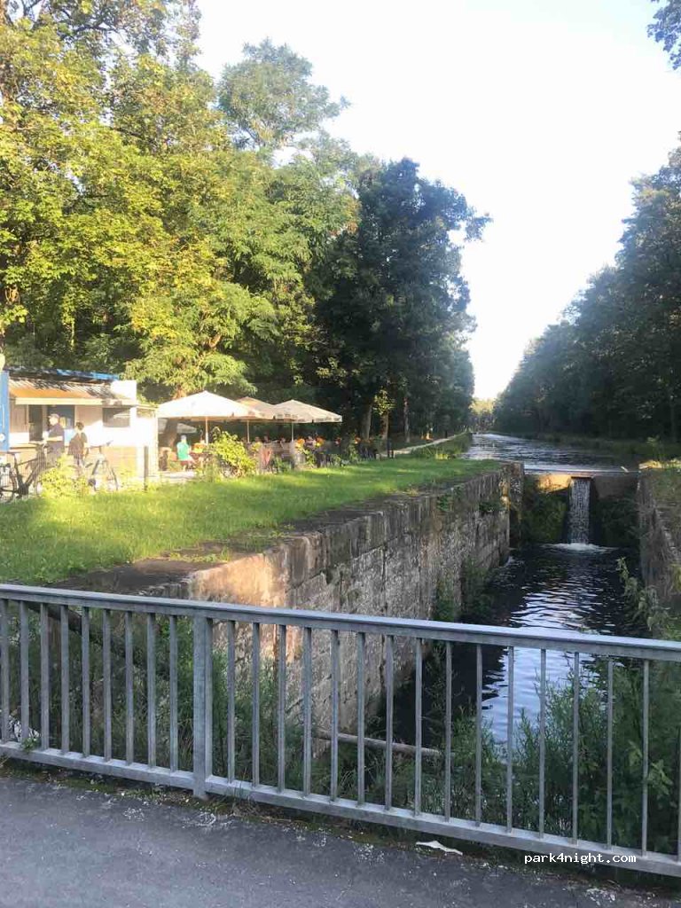 (90455) Nürnberg - 2 Marthweg — foto 2