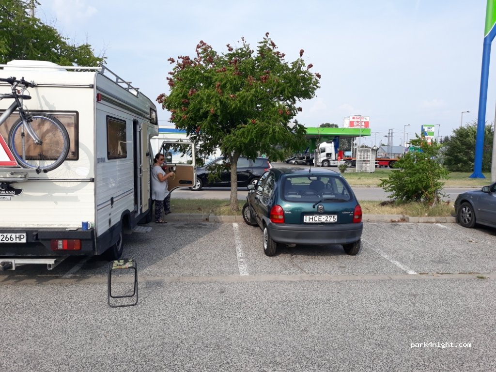 (6000) Kecskemét - 4 Dunaföldvári út — foto 2