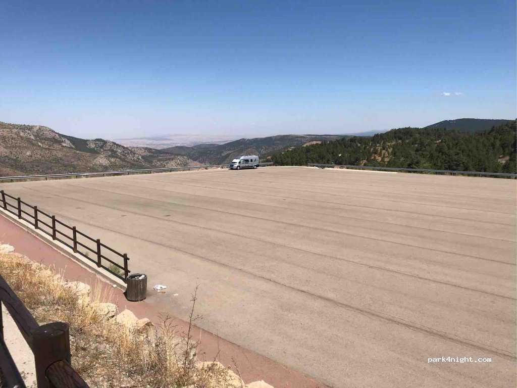 (44459) Camarena de la Sierra - Unnamed Road — foto