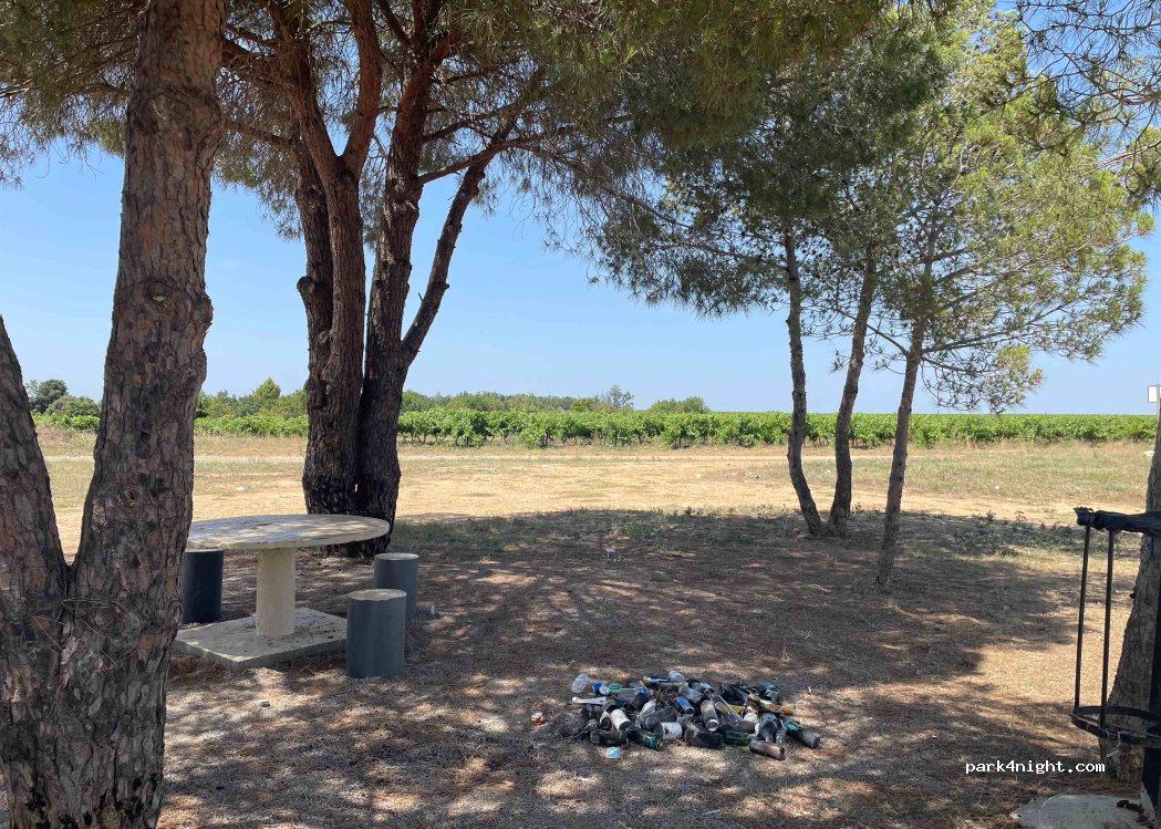 (30510) Générac - Unnamed Road — foto 4