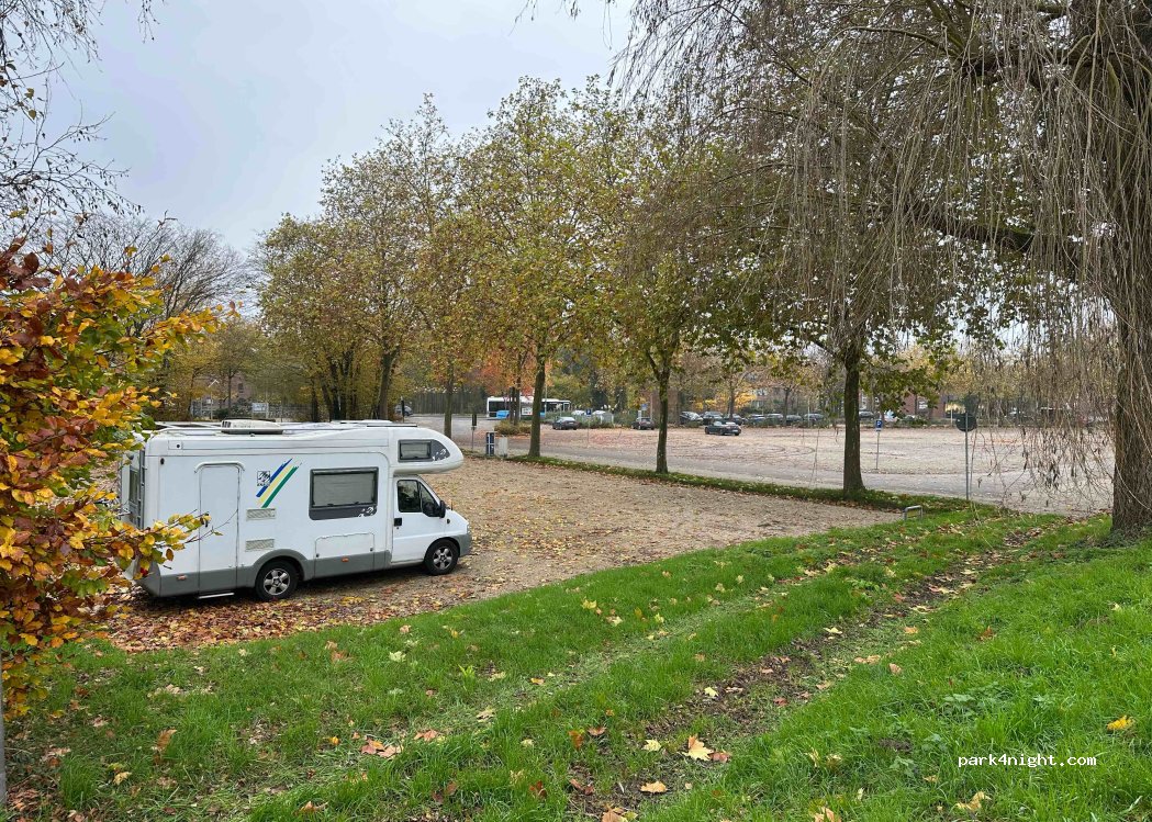 Wohnmobilstellplatz am Freibad in Schüttorf — foto 5
