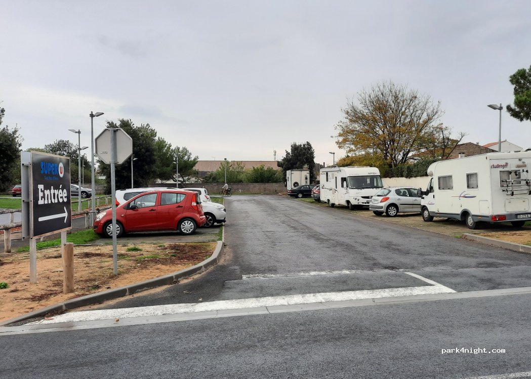 (17310) Saint-Pierre-d'Oléron - 36 Avenue de Bel air — foto