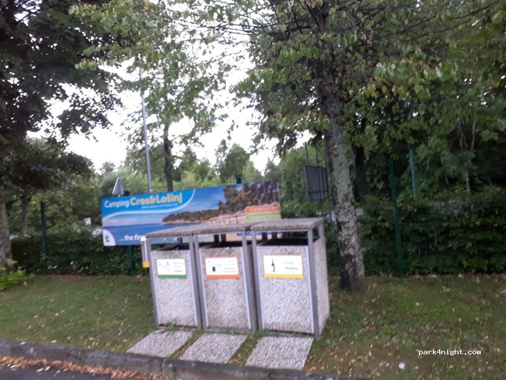 Pivka Jama — foto