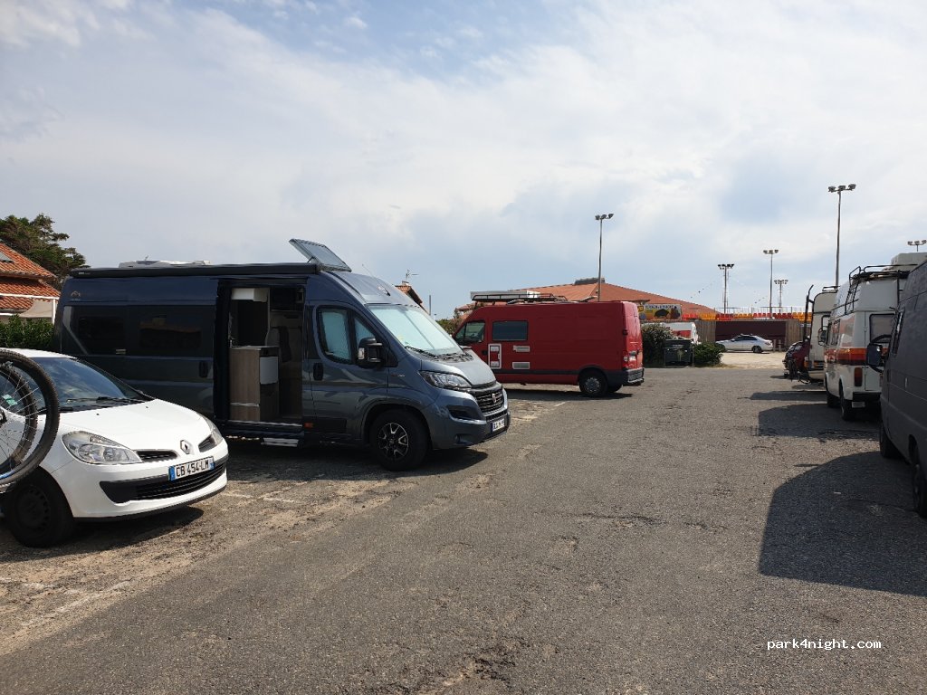 (40510) Seignosse - 67 Avenue des Arènes — foto