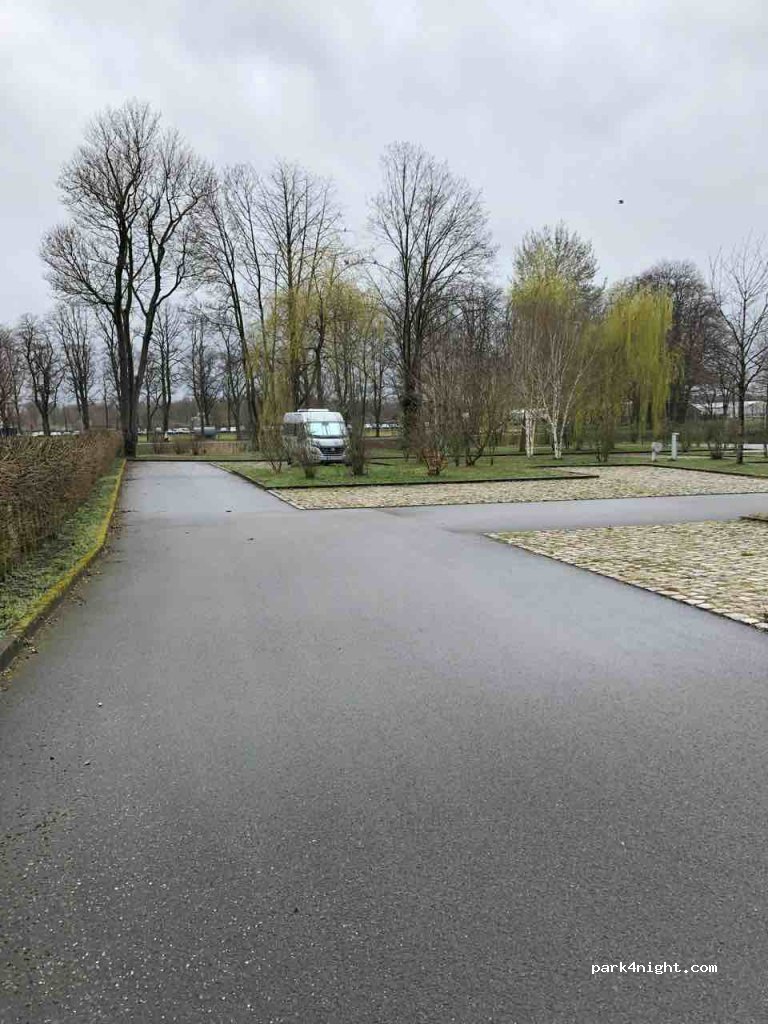 (16515) Oranienburg - 47 Rungestraße — foto