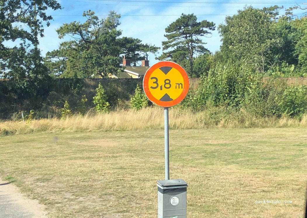 (432 52) Varberg - 128 Ringvägen — foto 3