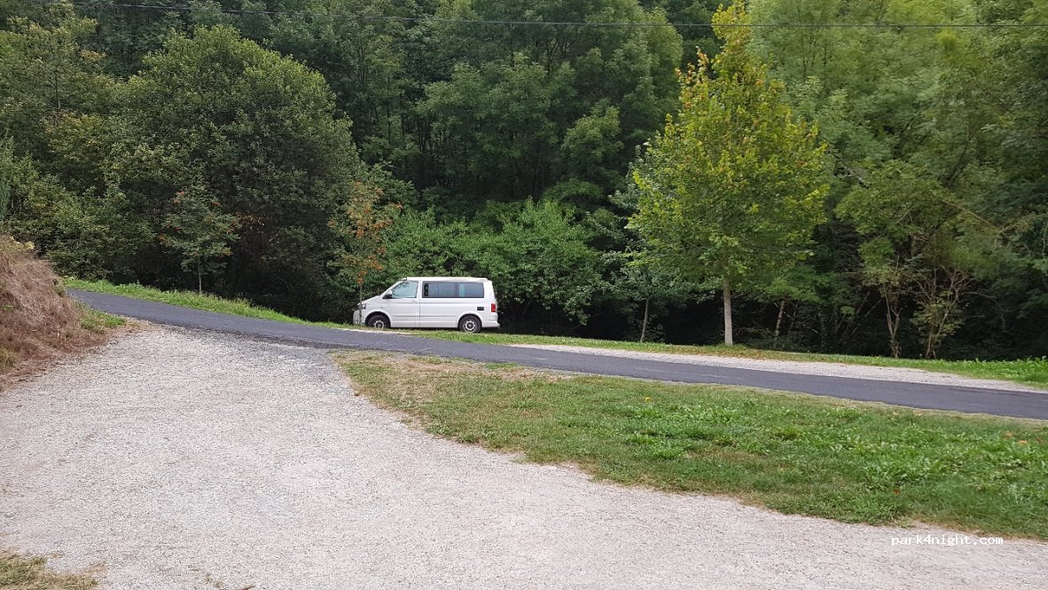 (12130) Pomayrols - La Tourre — foto