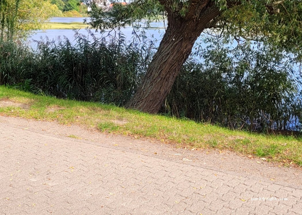 (18439) Stralsund - 10 Karl-Marx-Straße — foto 2