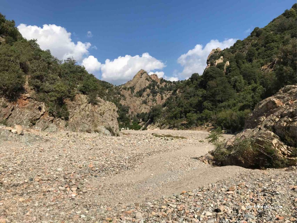 (08040) Arzana - Unnamed Road — foto 2