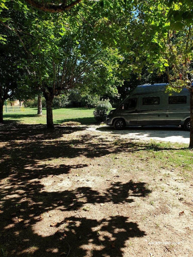 (33210) Léogeats - 25 Sansot — foto 4