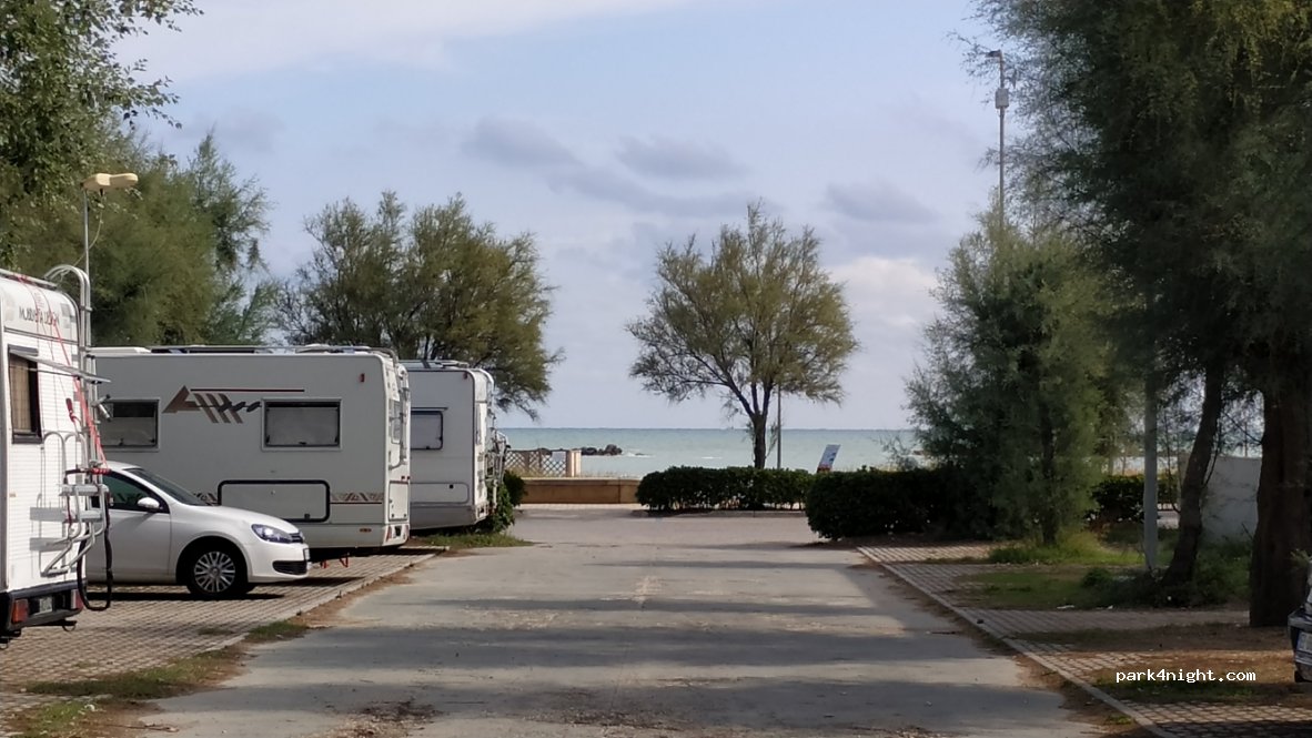 (60019) Senigallia - 261 Lungomare Goffredo Mameli — foto 2