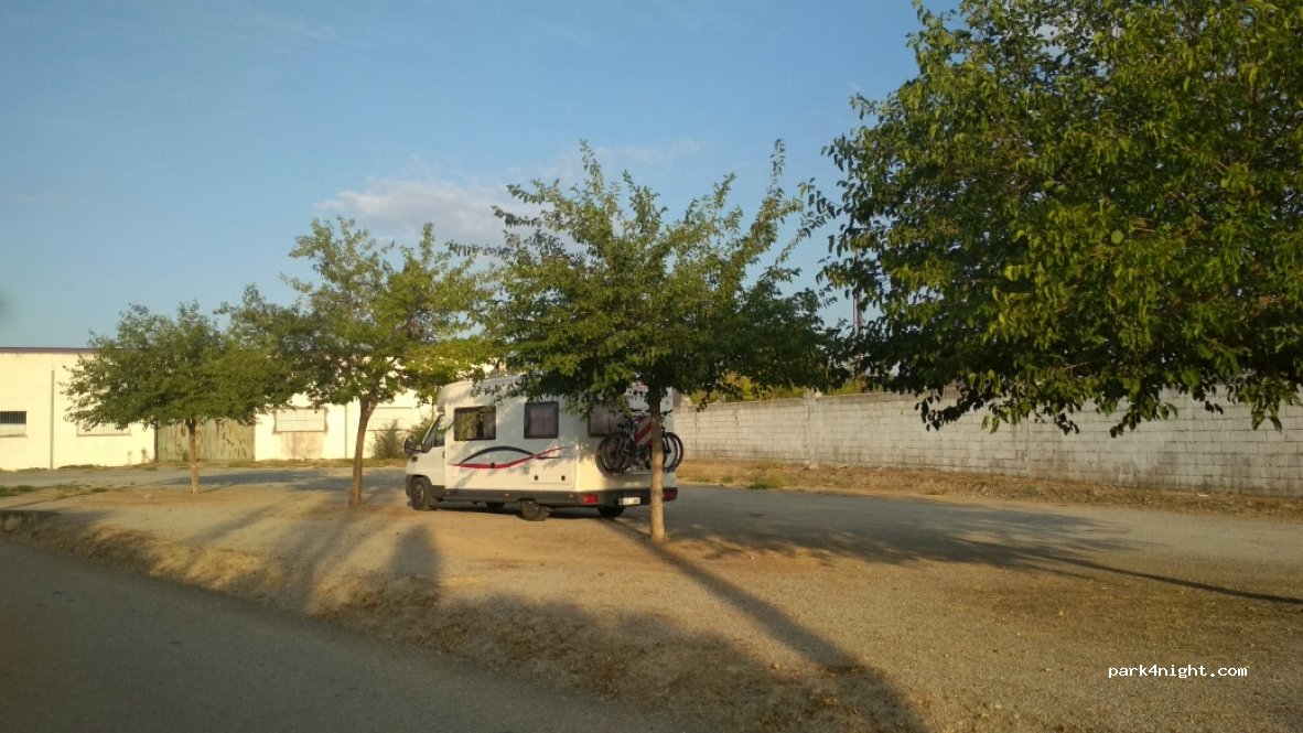 (06249) Calzadilla de los Barros - 57 Calle Barrio — foto