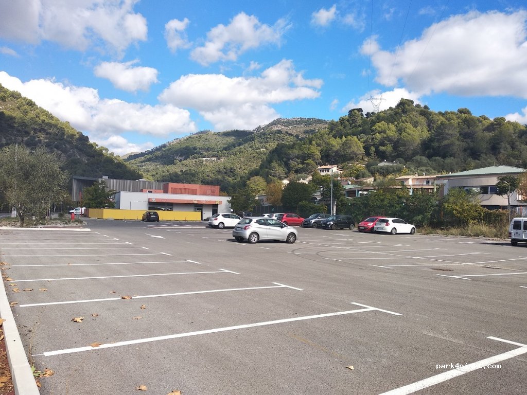 Parking de la gare — foto 3