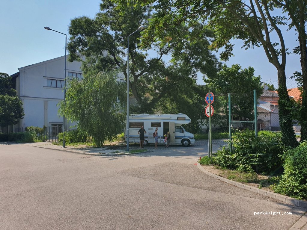 (6900) Makó - 3 Petőfi park — foto