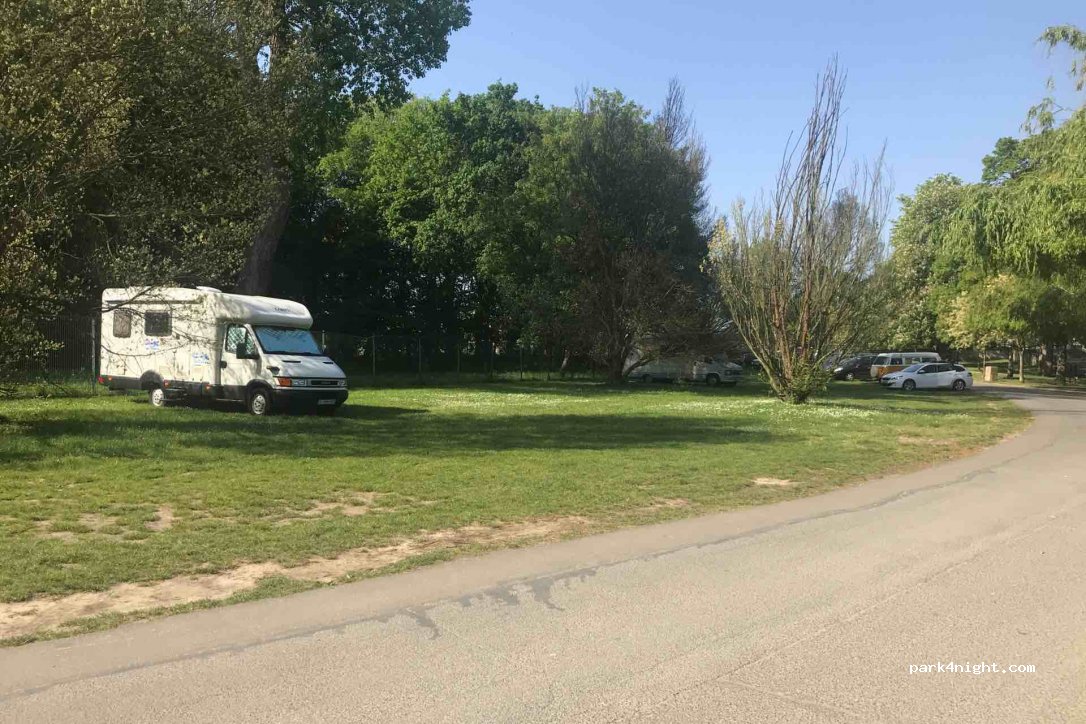 (95540) Méry-sur-Oise - Chemin de Halage — foto