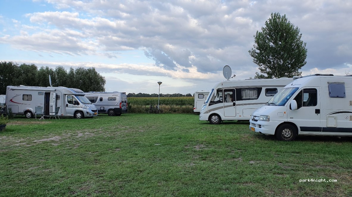 Camperplaats Berlicum — foto 4