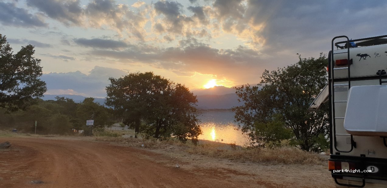 Karaburun Kamp Alanı — foto