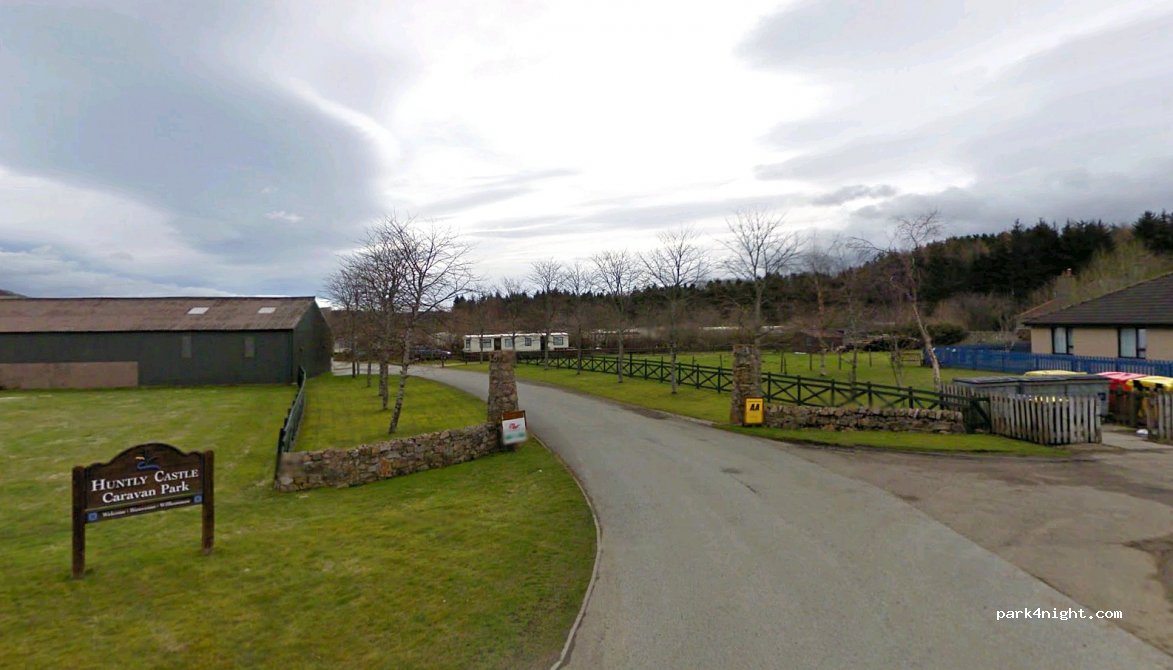 Huntly Castle Caravan Park — foto