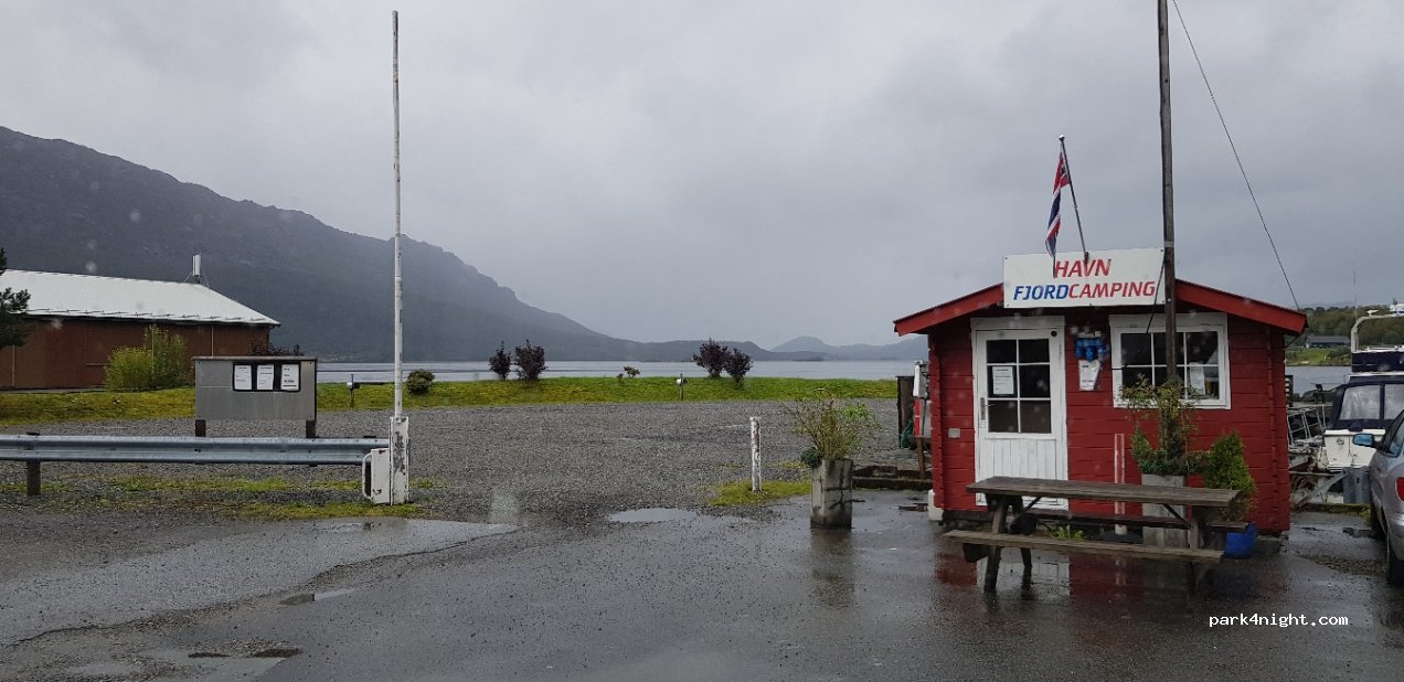 Wohnmobilstellplatz Eikefjord — foto 2