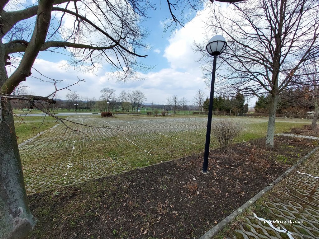 Wohnmobilstellplatz am Freizeitbad in Kottmar — foto 3