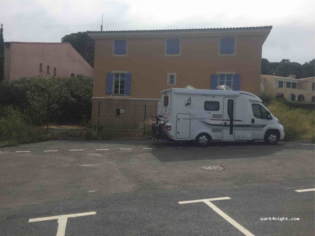 (83120) Sainte-Maxime - 21 Avenue de Casabianca — foto