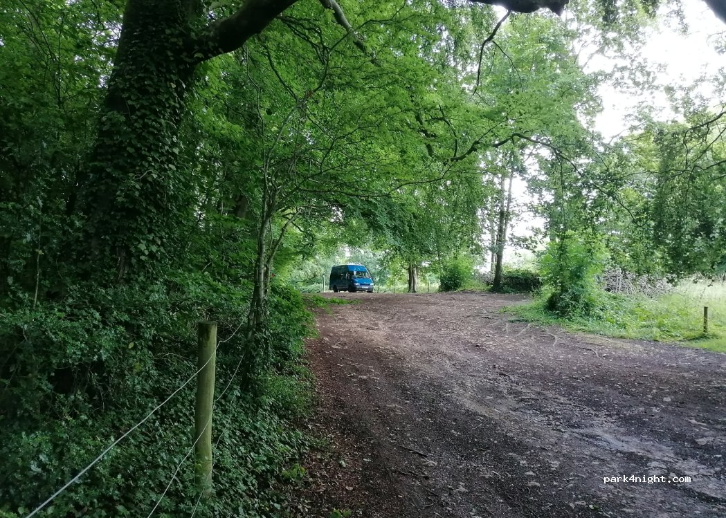 (GL6) Painswick - Golf Course Road — foto 4