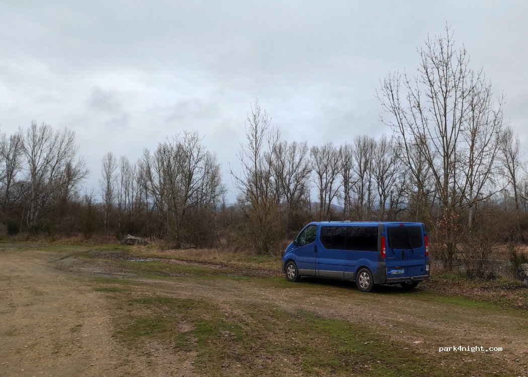 (42110) Mizérieux - Unnamed Road — foto 2