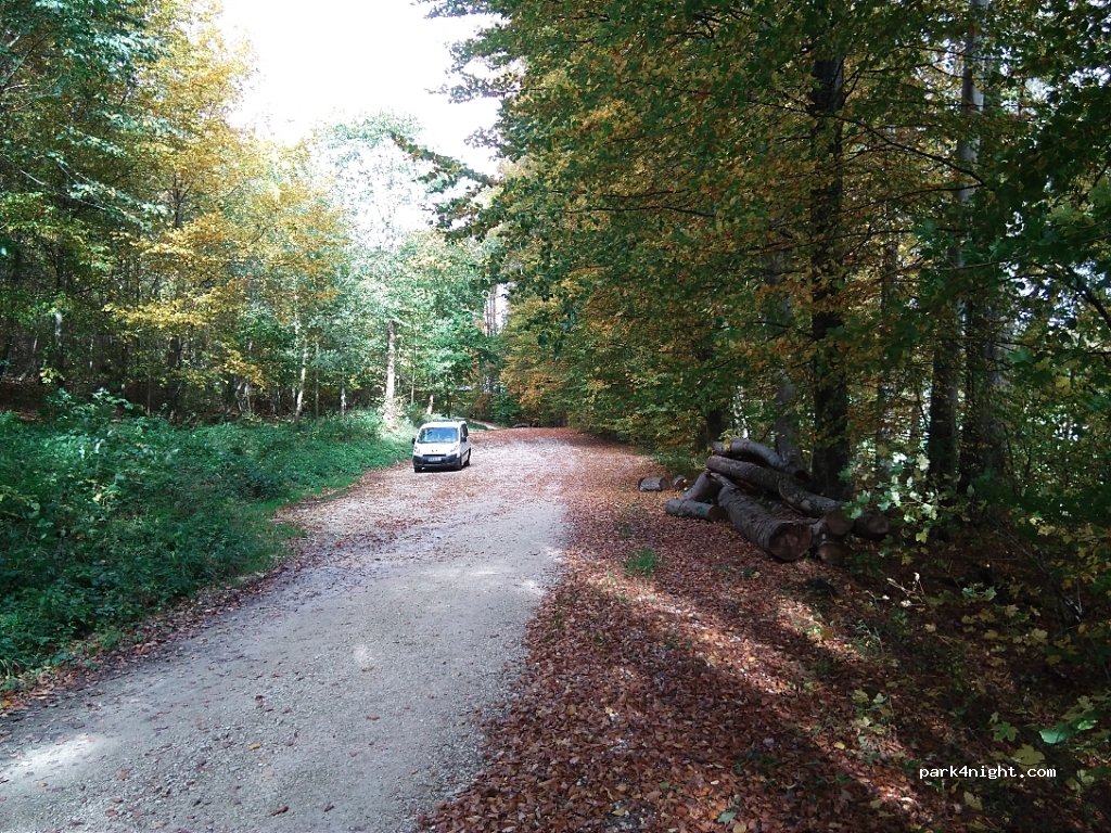 (72805) Lichtenstein - Römerstraße — foto 2