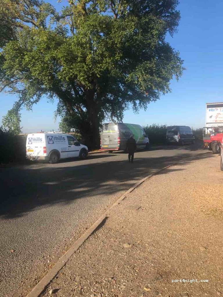 (LE15 8EG)  - A47 Peterborough Road — foto