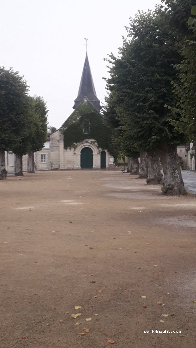 (86100) Antran - 7 Rue de la Place de l'Église — foto