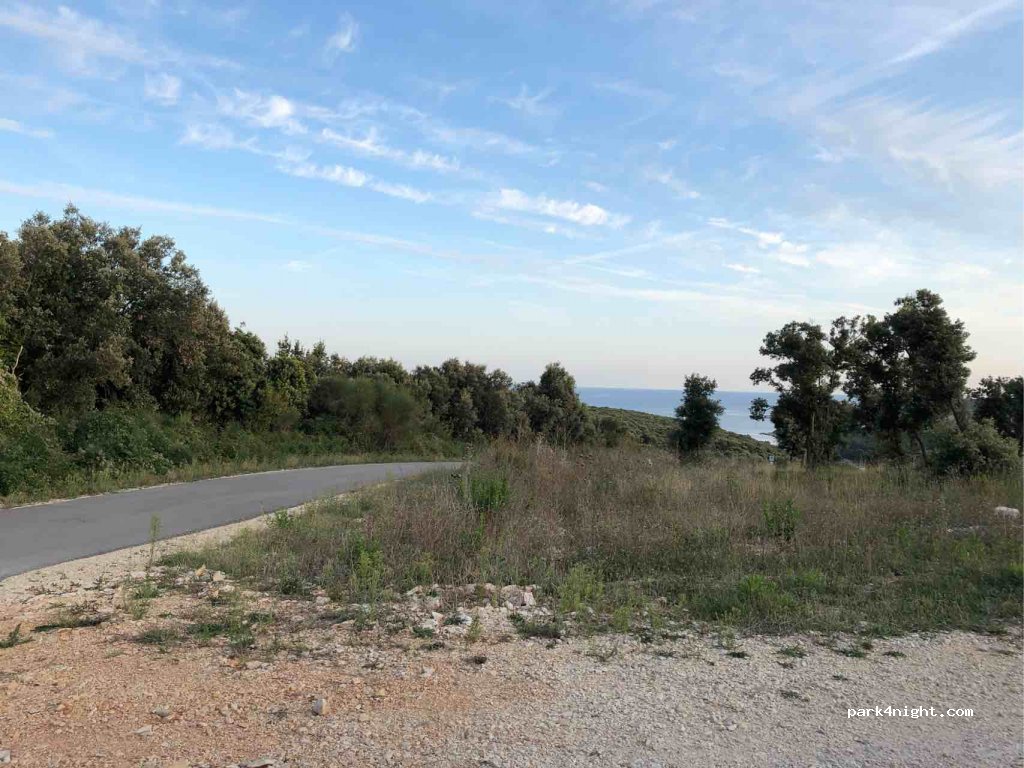 (52208) Šegotići - Unnamed Road — foto