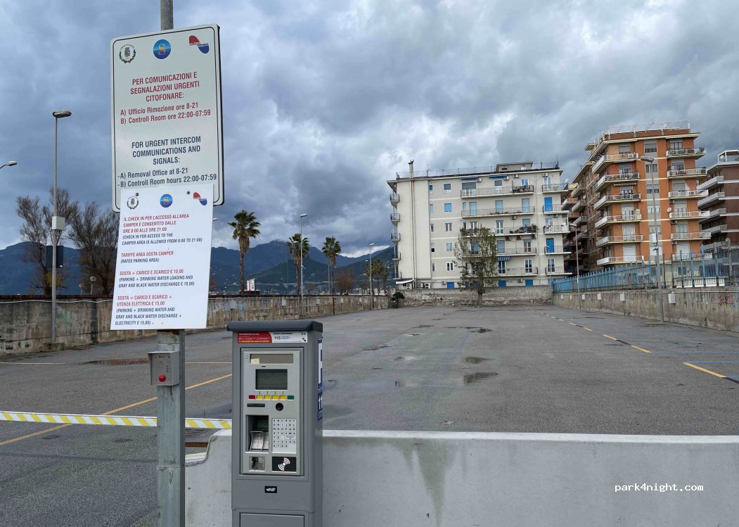 (84128) Salerno - 55 Lungo Mare Marconi Guglielmo — foto 2