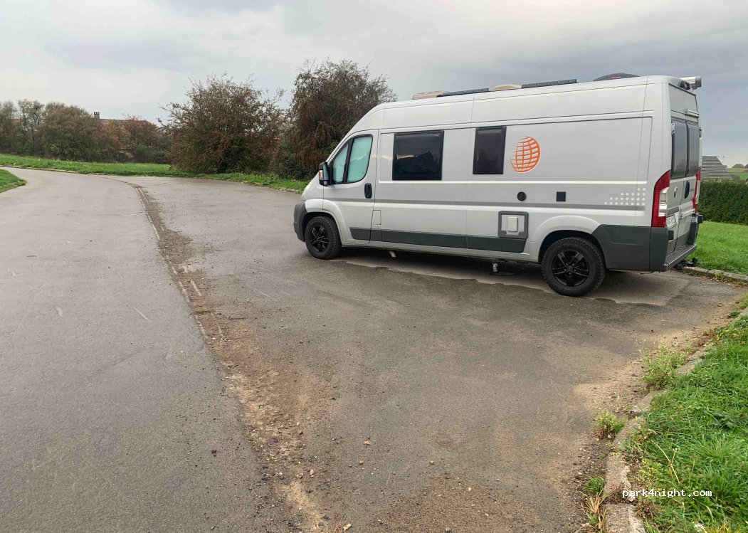(7131) Binche - 18 Avenue Prince Baudouin — foto