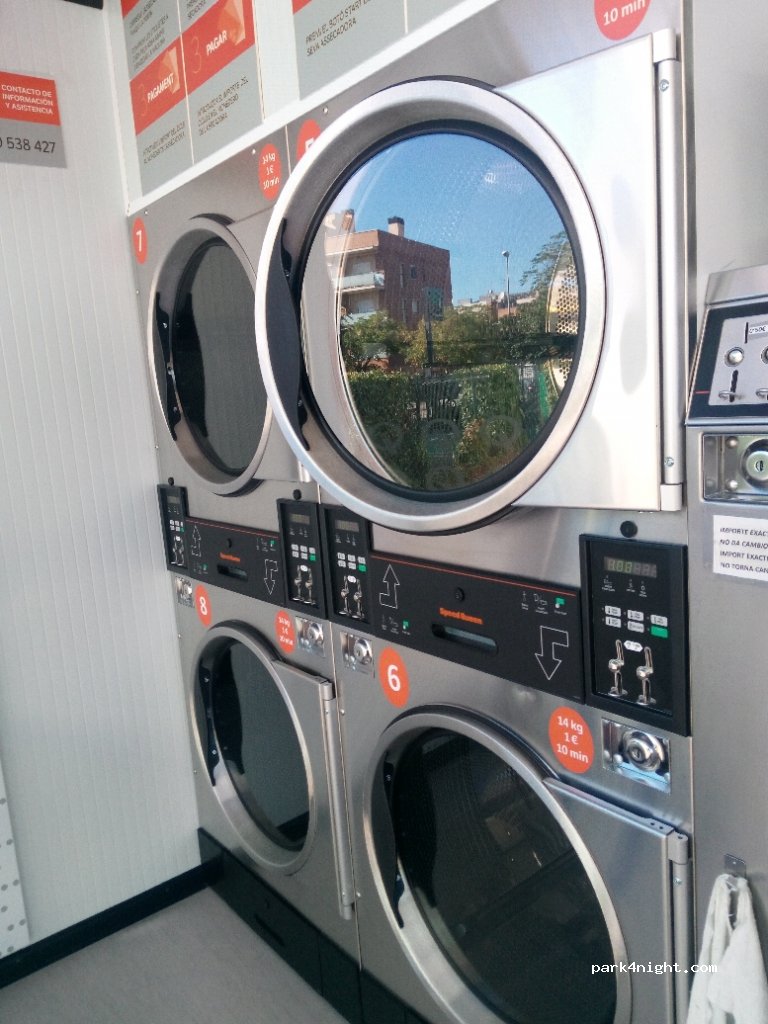 (08720) Vilafranca del Penedès - 24 Avinguda Ronda de Mar — foto