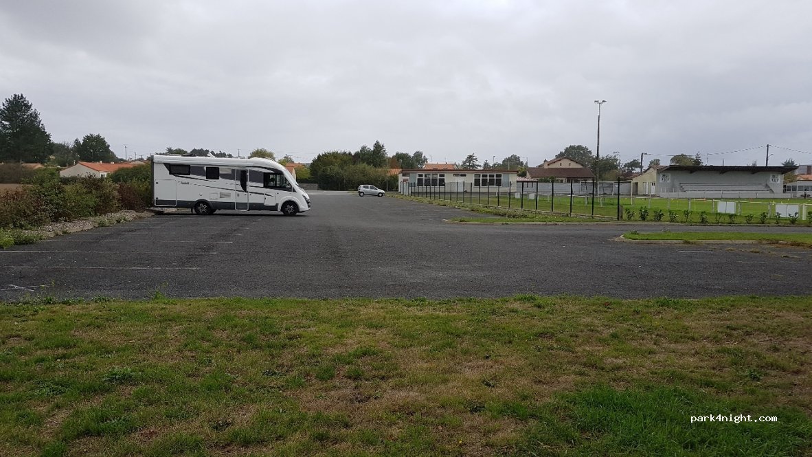 (49360) Somloire - 14 Rue du Stade — foto