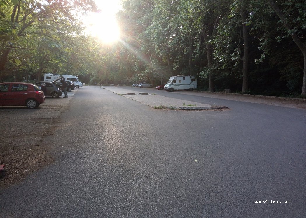 (92360) Meudon - 1 Route de l'Étang de Trivaux — foto