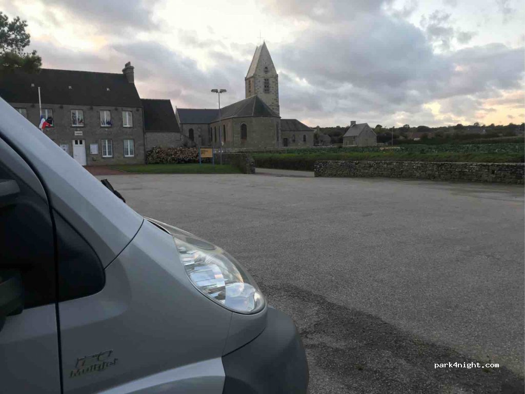 (50760) Valcanville - 52 Rue de la Commanderie — foto