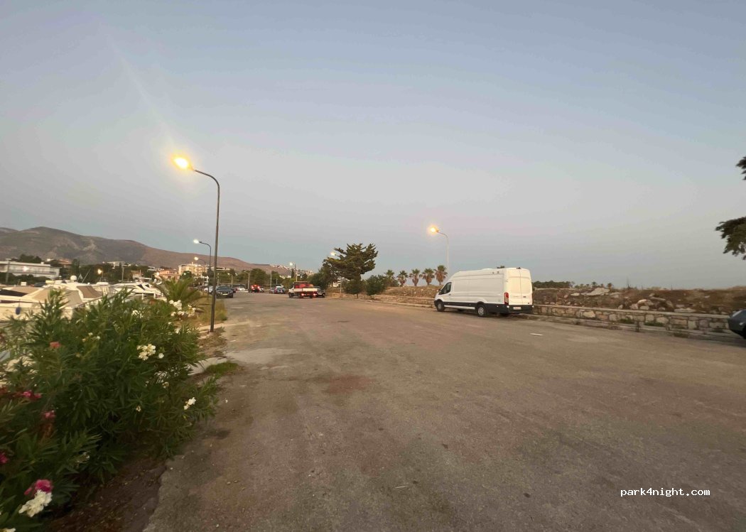 (166 75) Glifada - 17 Diadochou Pavlou — foto