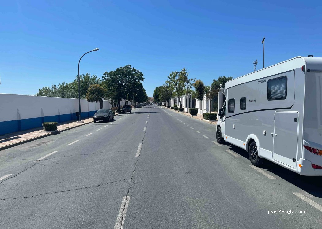 (21730) Almonte - 3 Avenida de la Juventud — foto