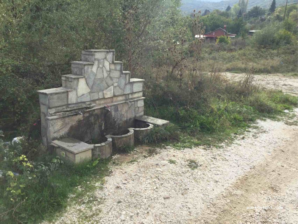 (591 32)  - Ethniki Odos Alexandrias Kozanis — foto
