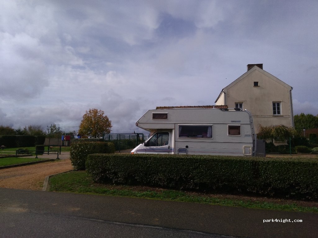 (78660) Paray-Douaville - 25 Rue de Barthélémy — foto