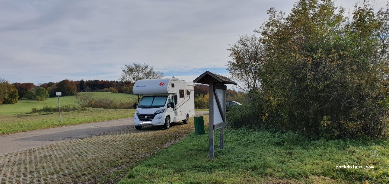 (73252) Lenningen - Unnamed Road — foto 2