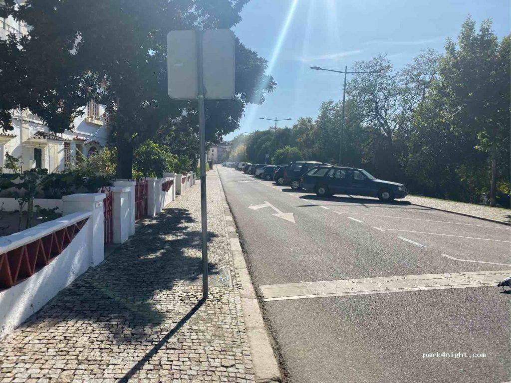 (7300-126) Portalegre - 33 Avenida George Robinson — foto