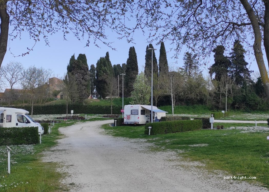 (62029) Urbisaglia MC - Abbazia Chiaravalle di Fiastra — foto 5