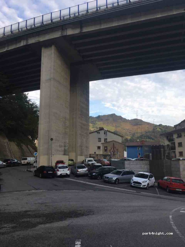 (20600) Eibar - 9 Polonia Etxeberria Kalea — foto 2