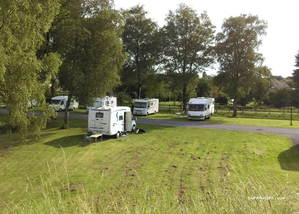Aire de camping-cars Rocroi — foto