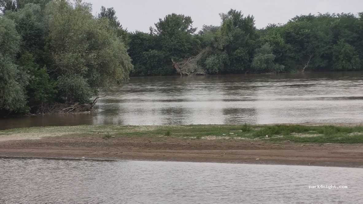 () Igriș - Unnamed Road — foto 4