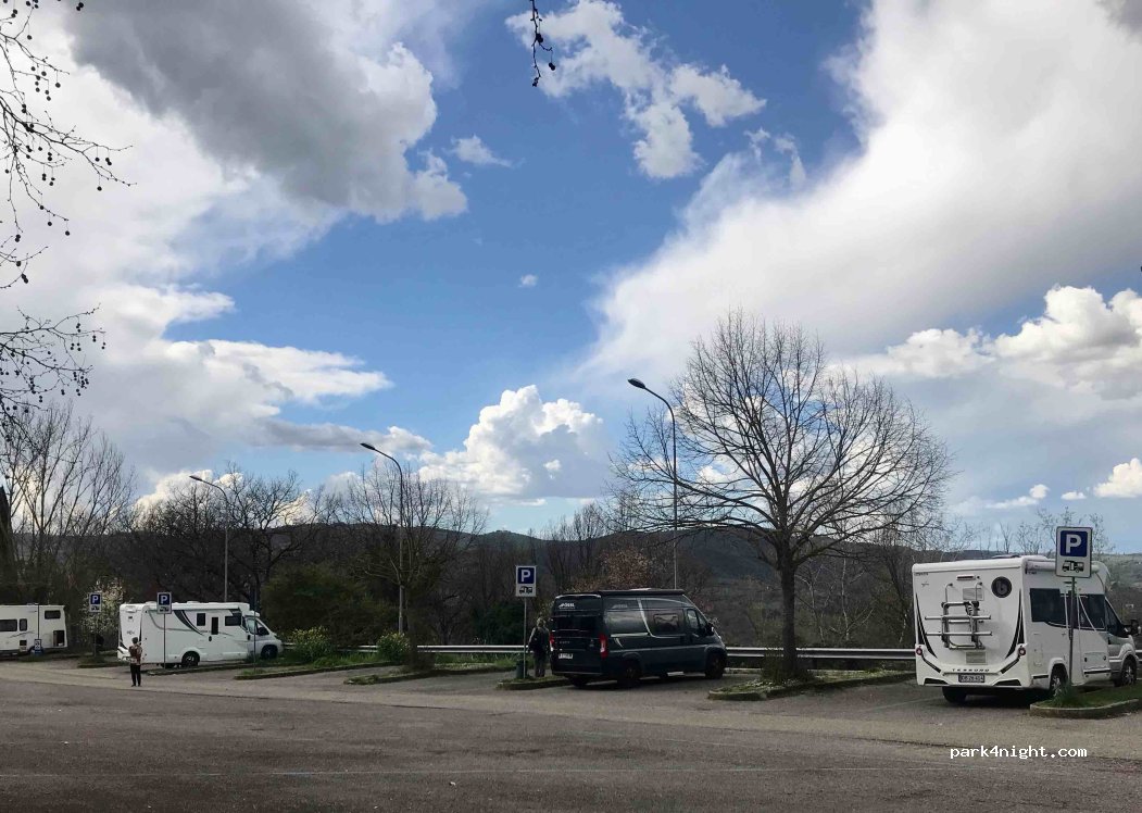 Area Sosta Camper Todi — foto 3